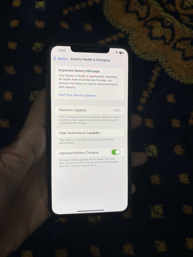 Apple iPhone XS Max 5