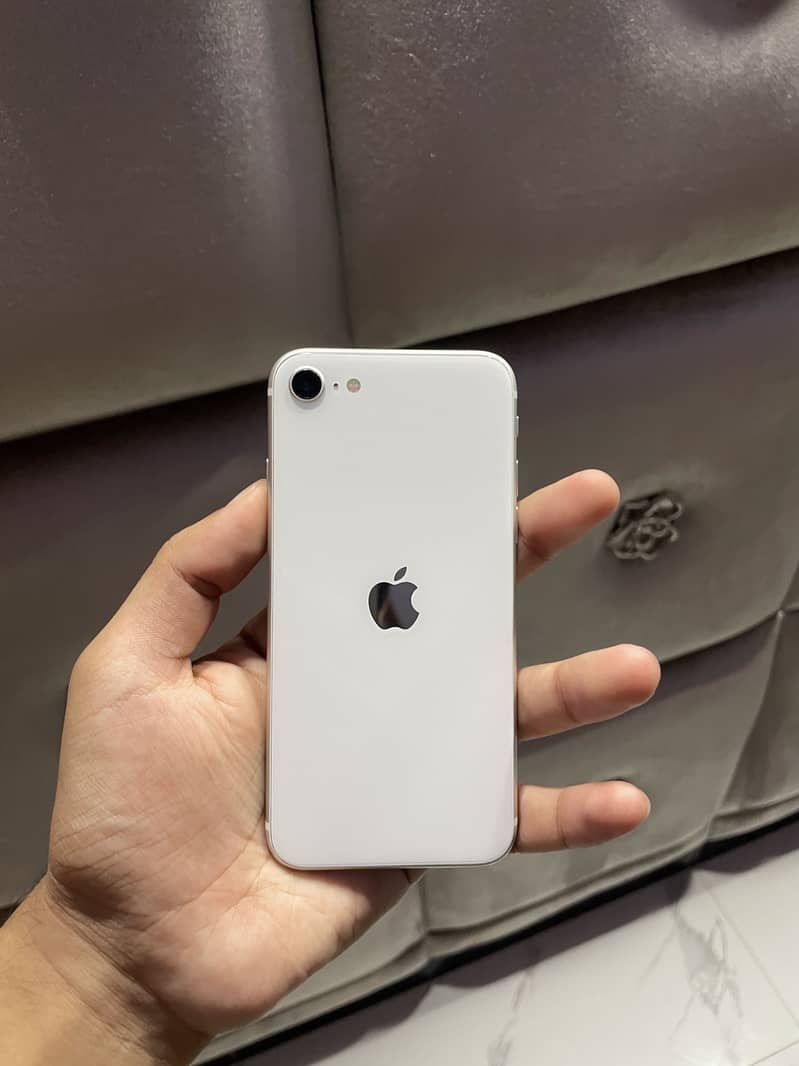 Apple iPhone SE 0