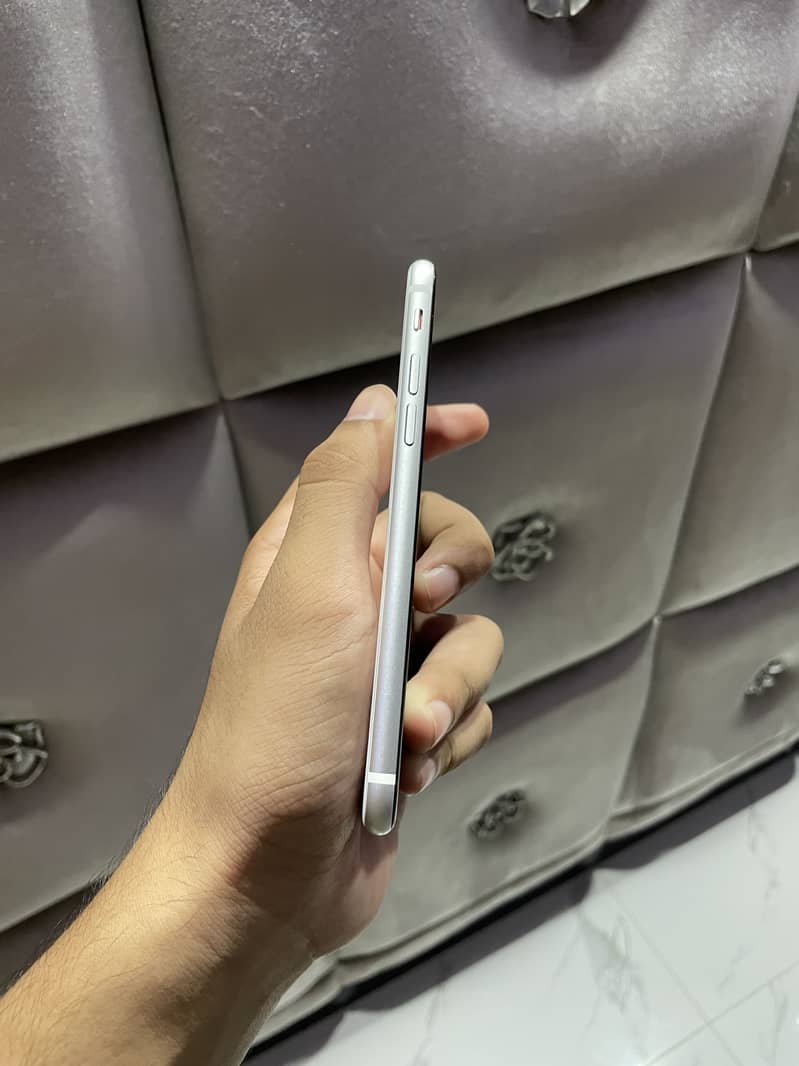 Apple iPhone SE 2