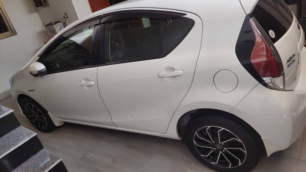Toyota Aqua 2015/19 (4garde) 4