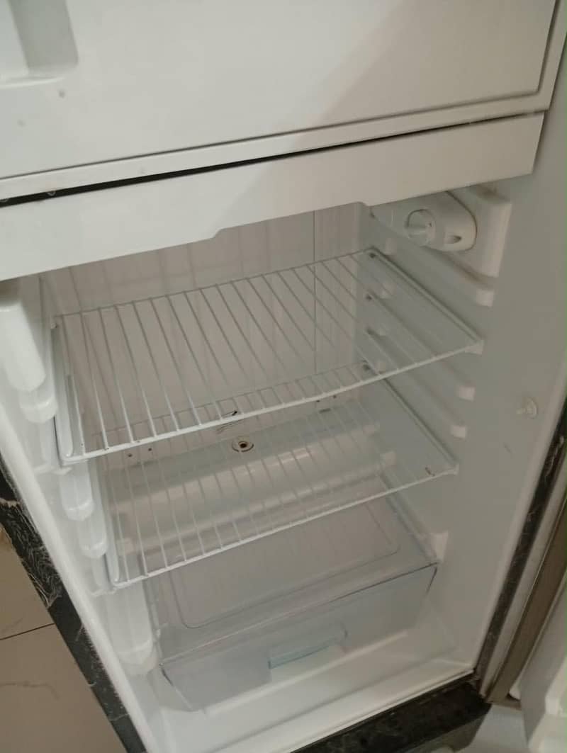 Dawlance fridge 2