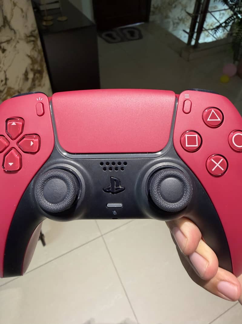 Ps 5 controller in 10/10 condition 0