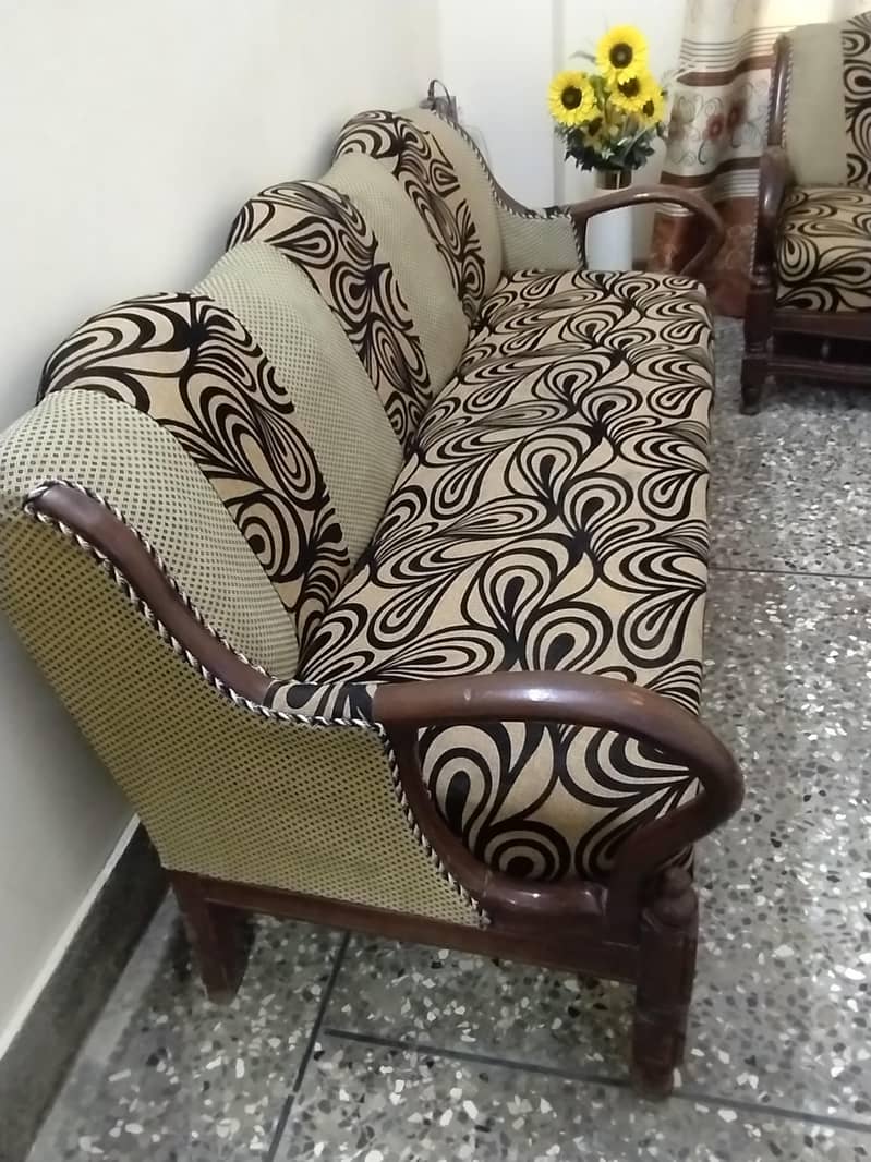5 Seater sofa 2