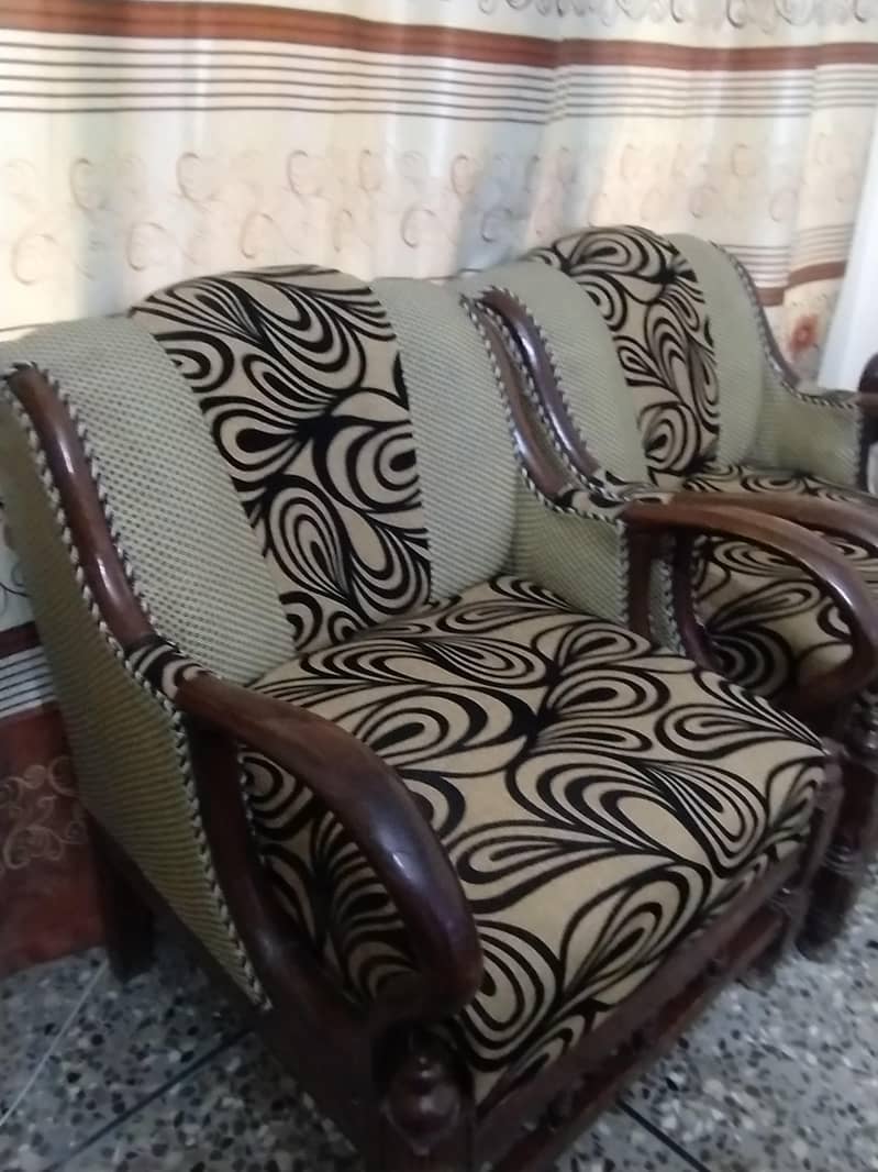 5 Seater sofa 3
