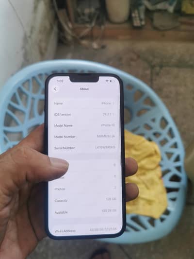 Apple iPhone 13
