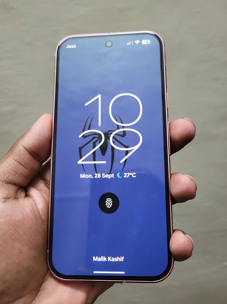 Google Pixel 9 4