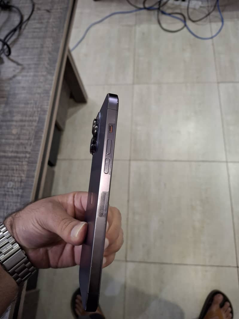 Apple iPhone 14 Pro Max 3