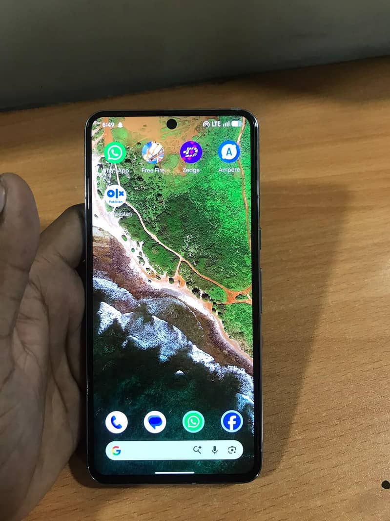 Google Pixel 8 Pro 4
