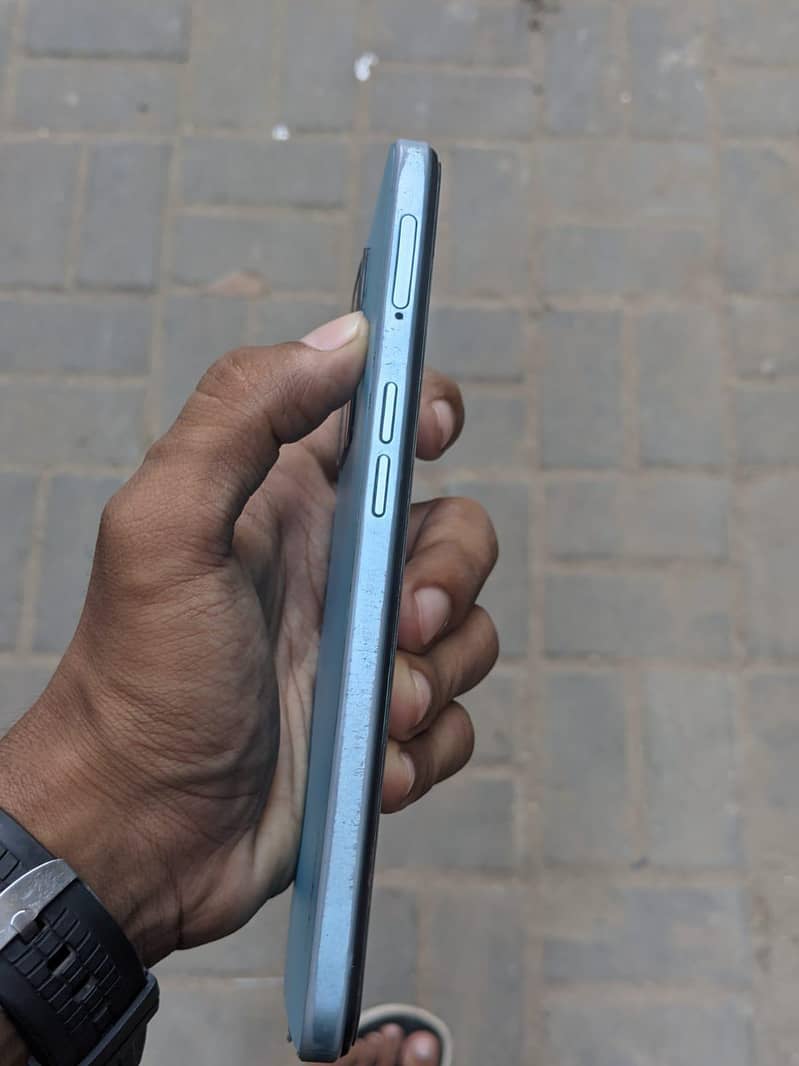 OPPO A57 5