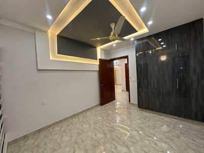 5 marla luxury house for rent