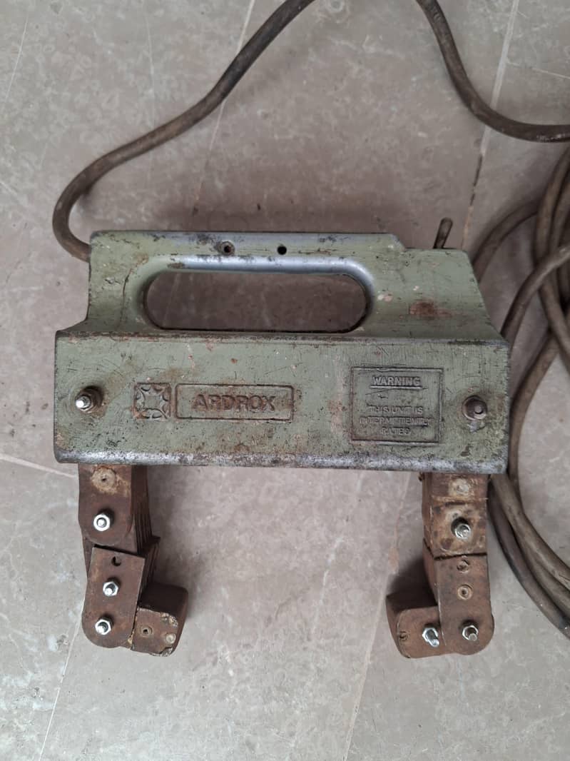 MPI YOKE (Electromagnetic) 1