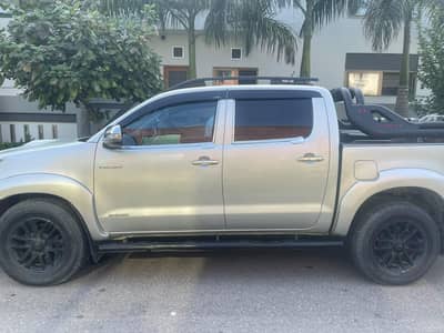 Toyota Hilux 2011