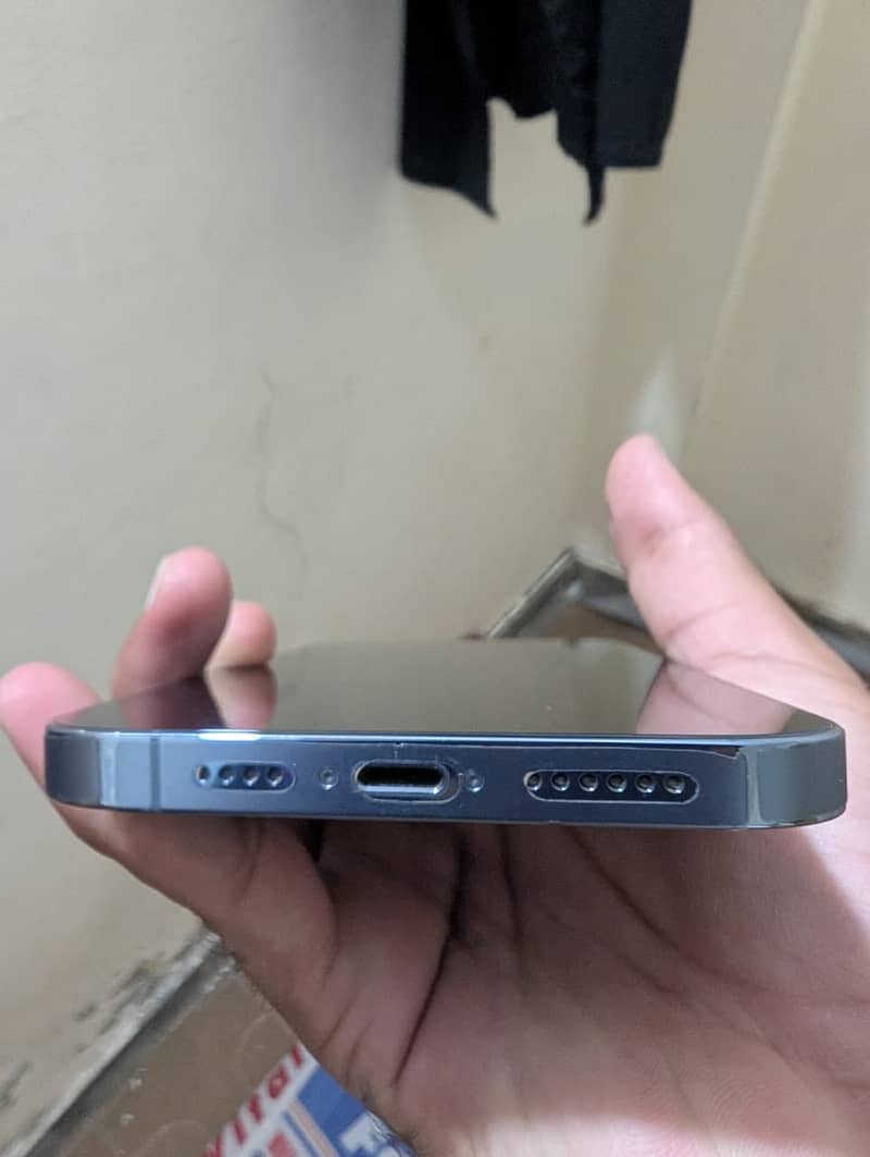 Apple iPhone 13 Pro Max 3