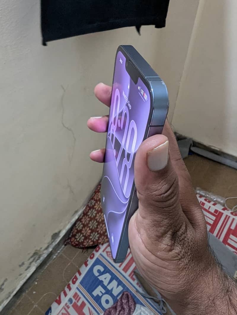 Apple iPhone 13 Pro Max 7