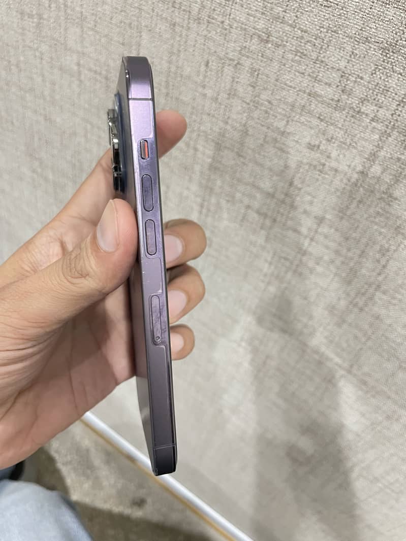 Apple iPhone 14 Pro 1