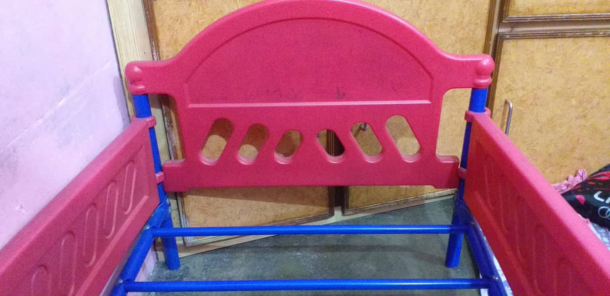 kids bed 1