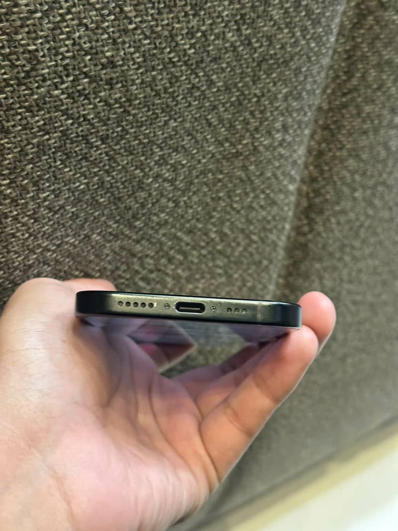Apple iPhone 15 2