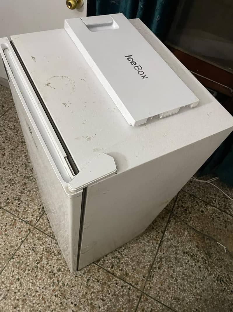 Dawlance fridge 1