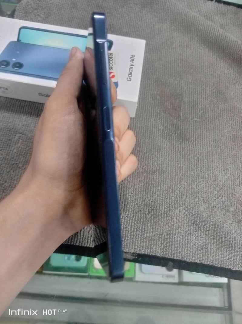 Samsung Mobile A06 1