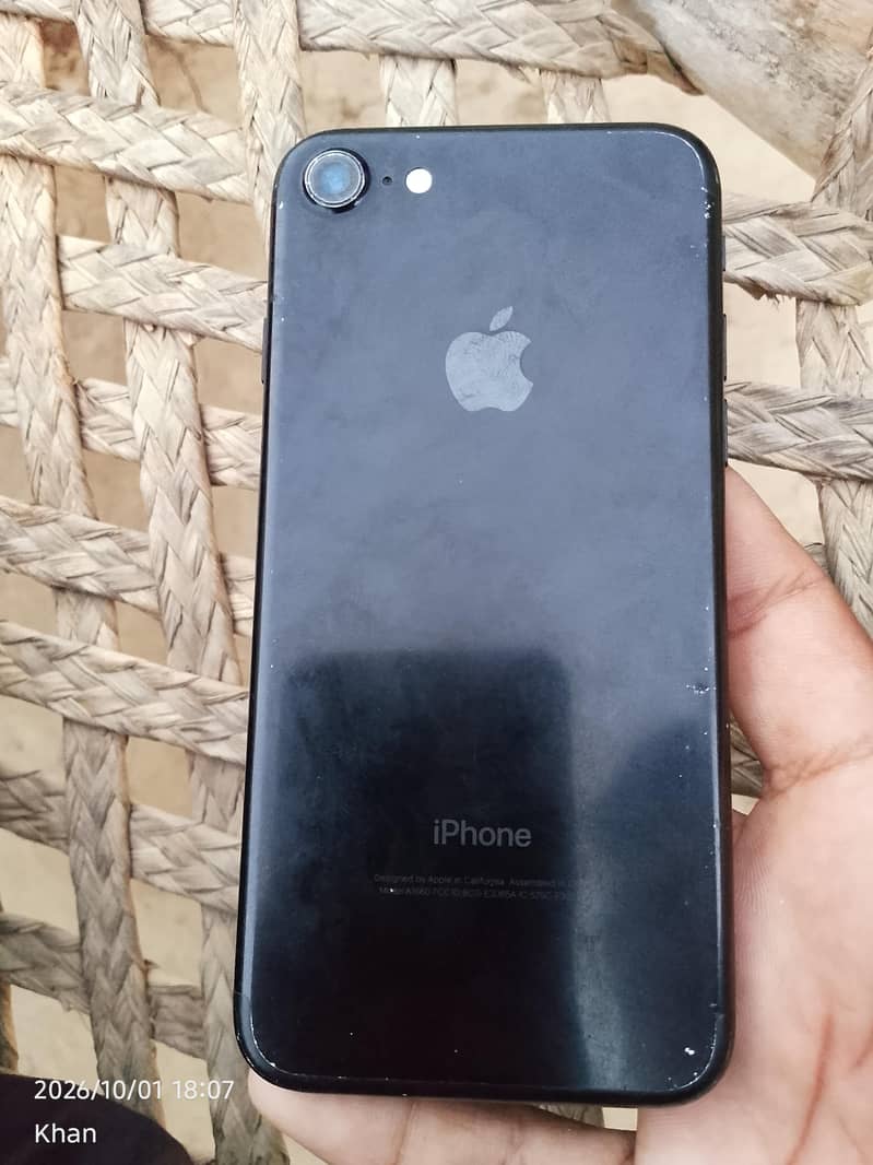 Apple iPhone 7 7