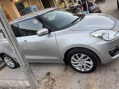 Suzuki Swift 2022 auto mid variant zero condition