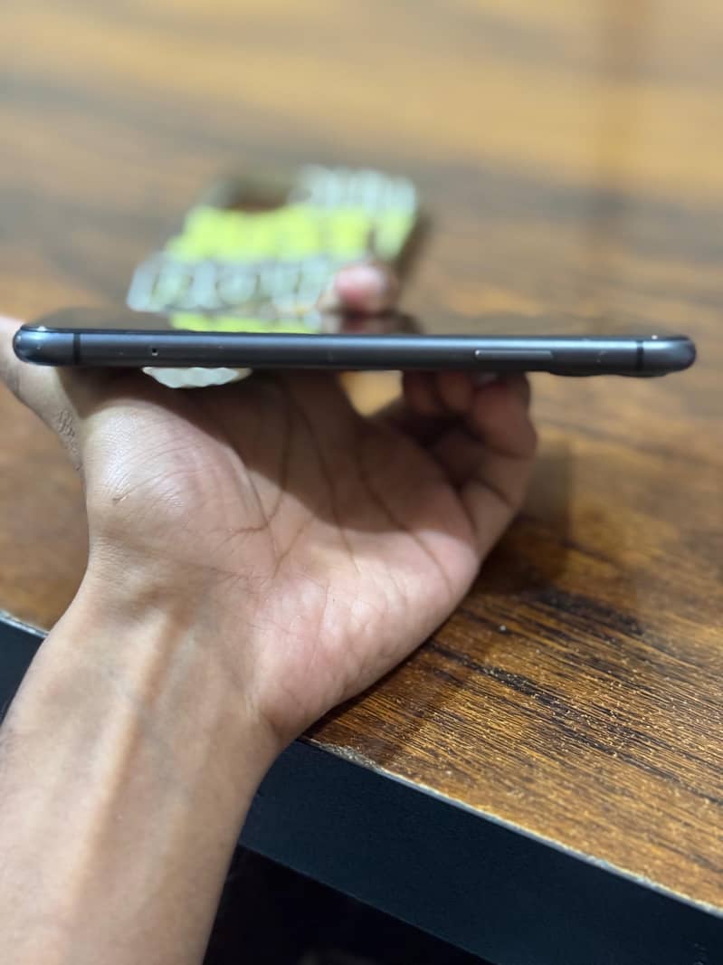 Apple iPhone 11 2