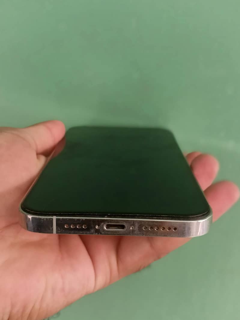 Apple iPhone 12 Pro Max 5