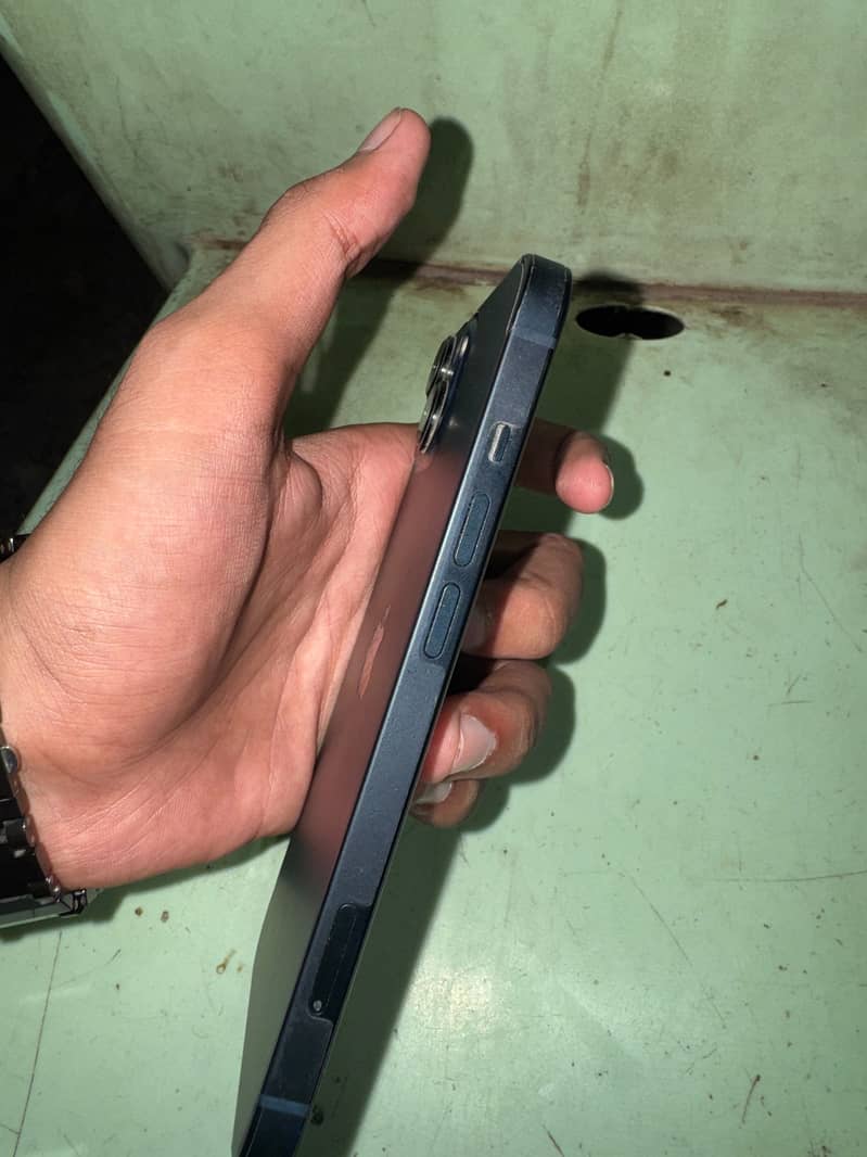 Iphone 13 2