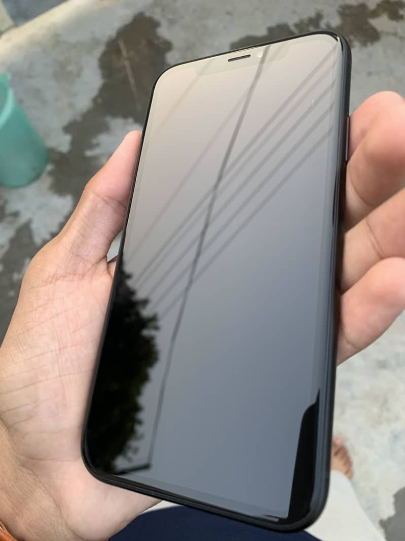 Apple iPhone XR 2
