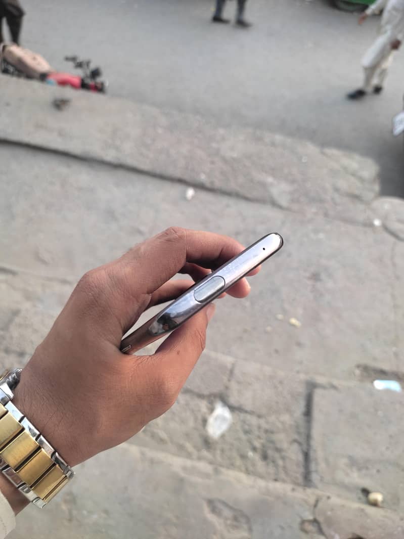 One Plus 7 Pro 4