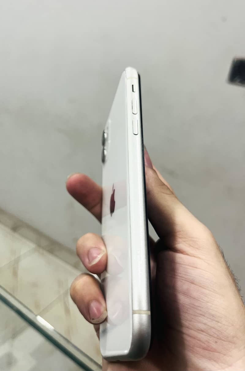 Apple iPhone 11 1