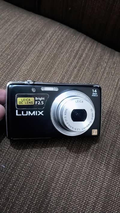 Panasonic Lumix DMC-FS40
