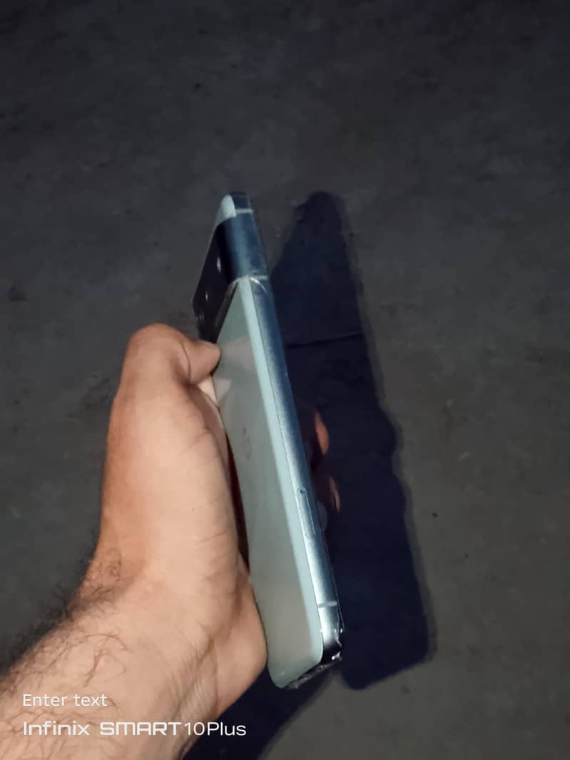 Google Pixel 8 3