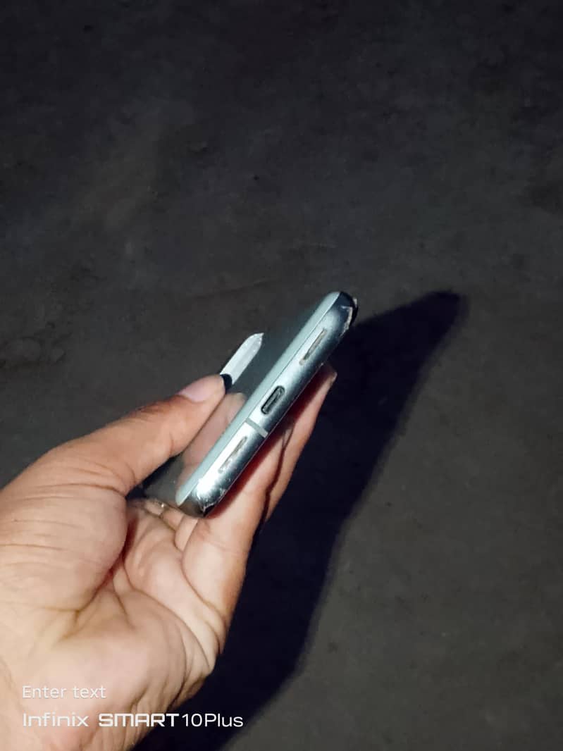 Google Pixel 8 6