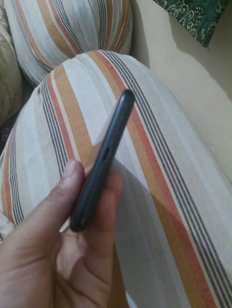 Apple iPhone 7 Plus 2