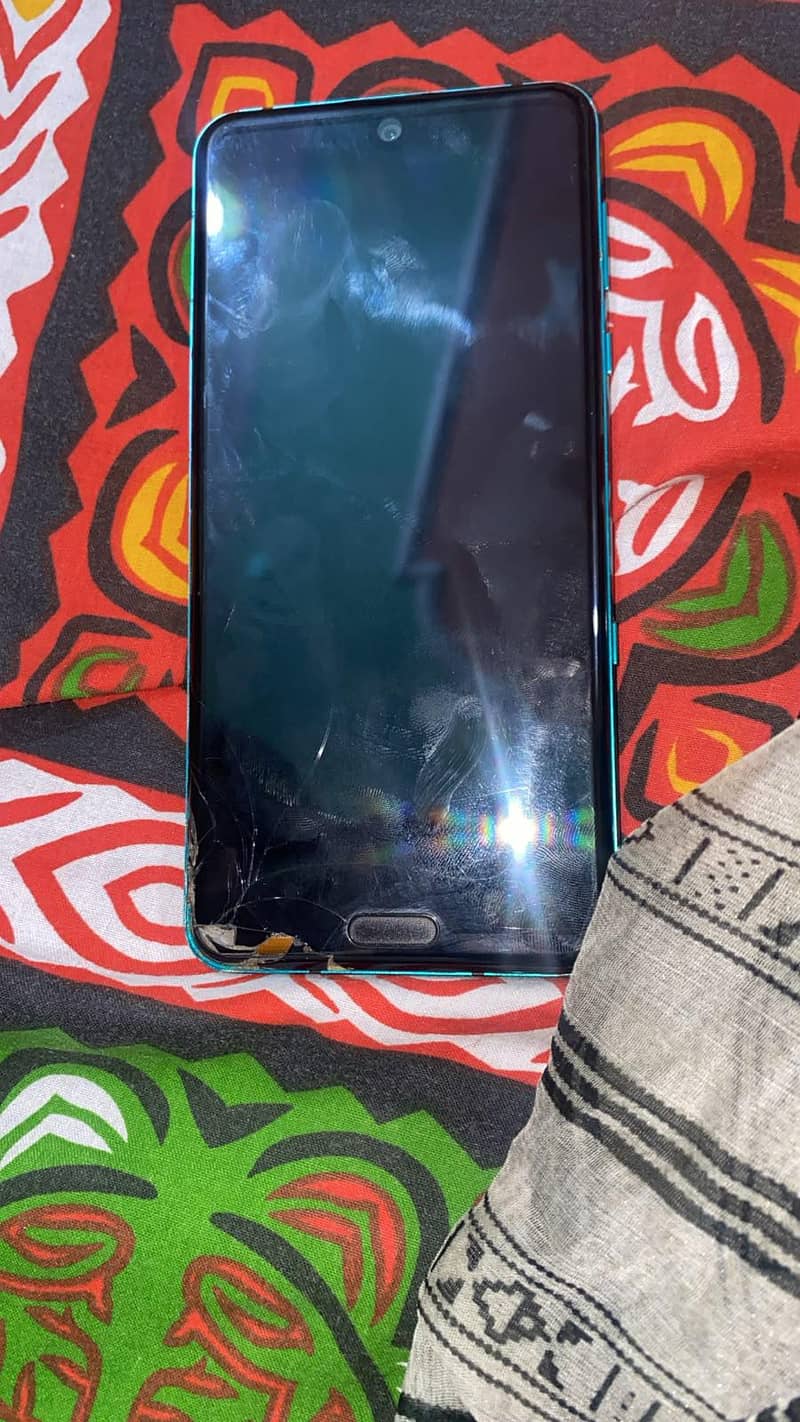 Sharp Aquos R3 4