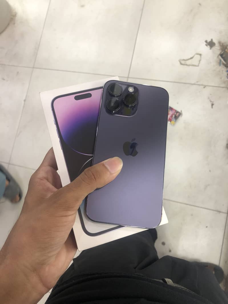 Apple iPhone 14 Pro Max 1