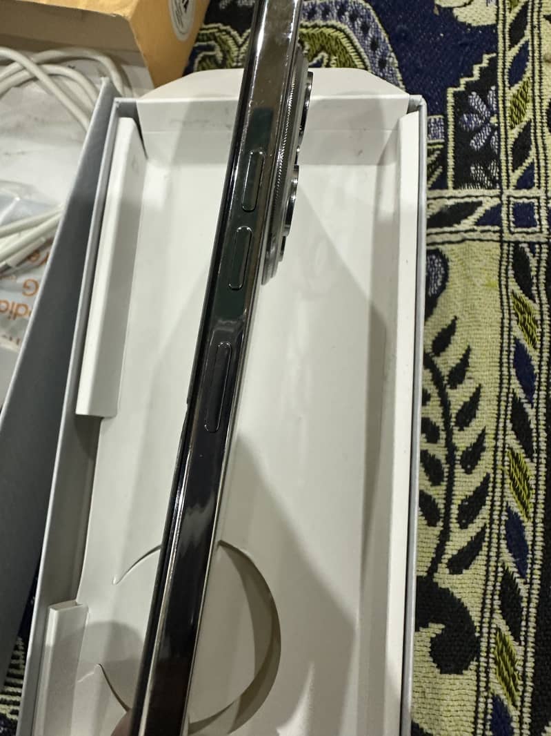 Tecno spark 30 pro 3