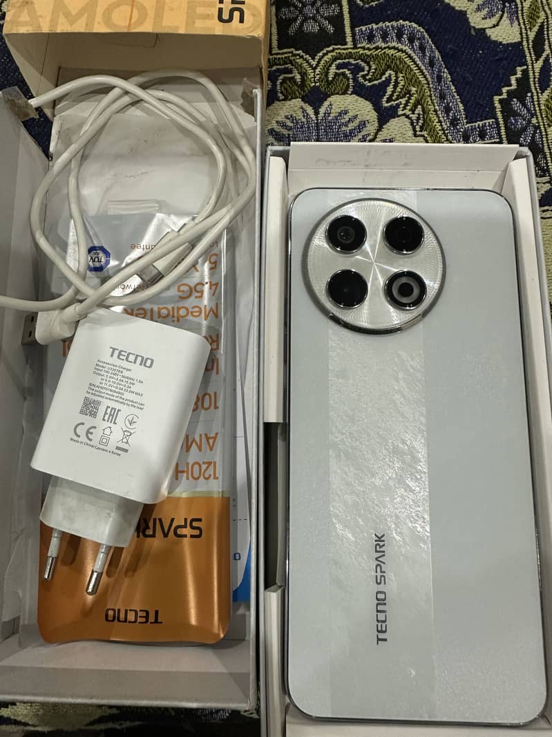 Tecno spark 30 pro 4