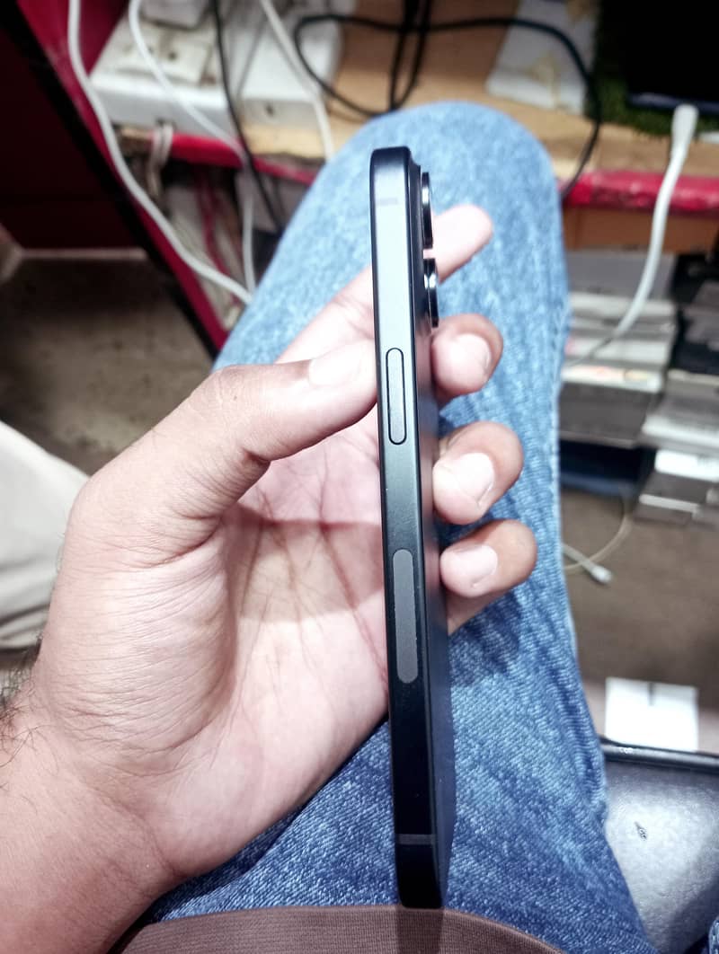 Apple iPhone 15 2