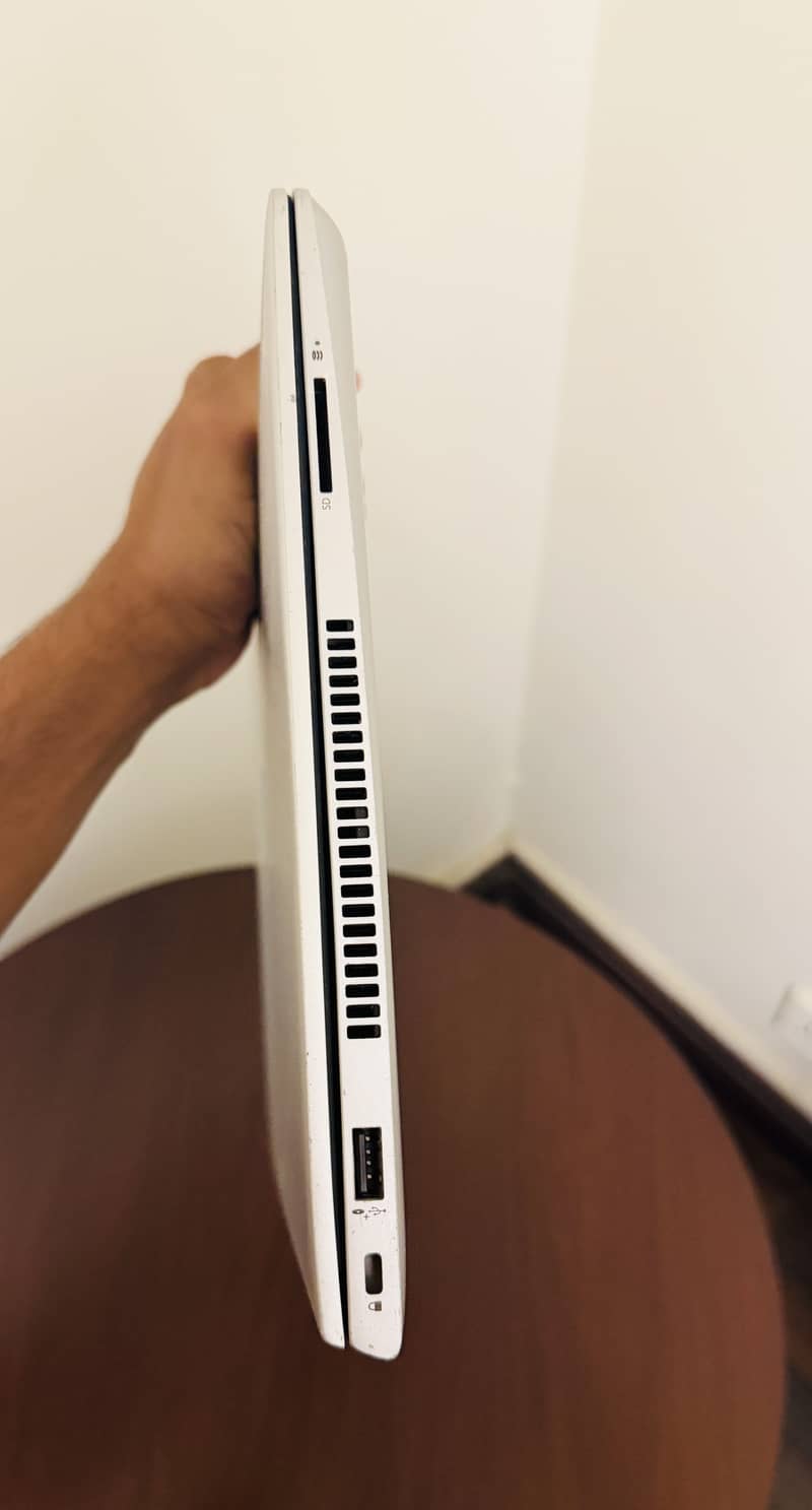 HP LAPTOP 6