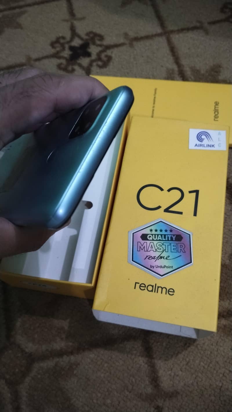 Realme C21 2