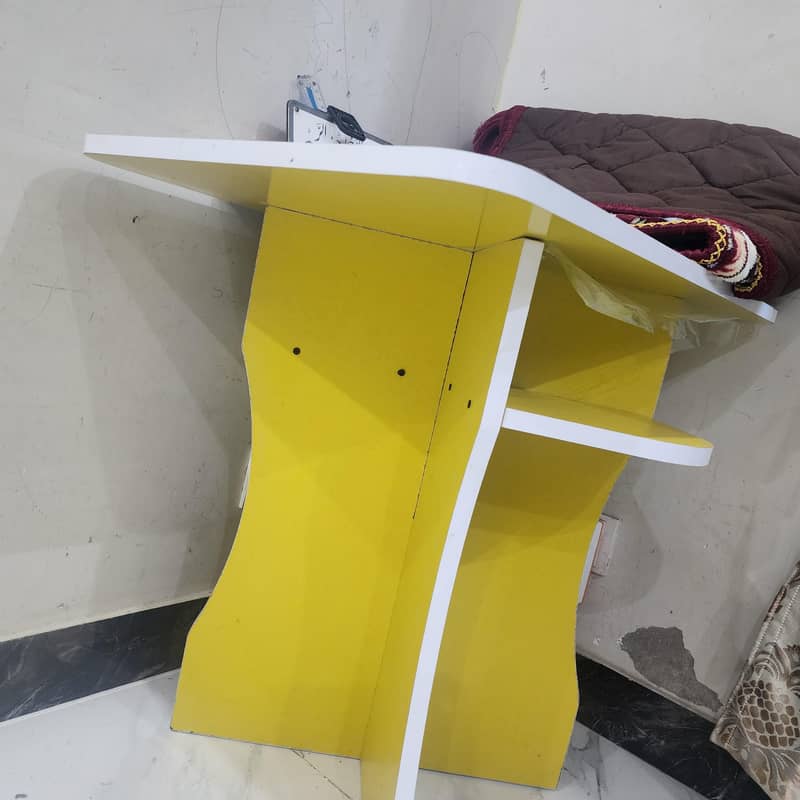 study table for kids 4