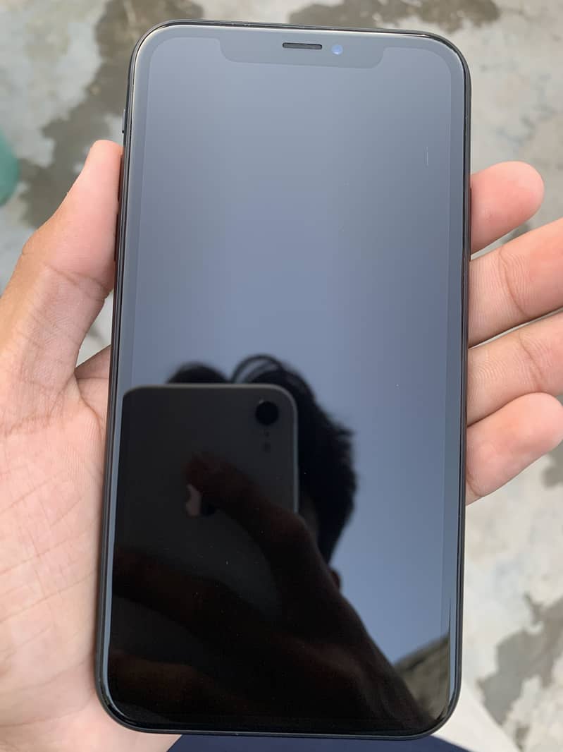Apple iPhone XR 2