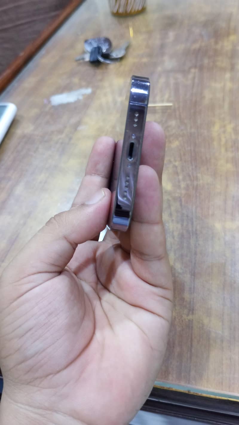 Apple iPhone 14 Pro 3