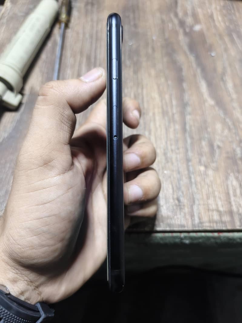 Apple iPhone SE 1
