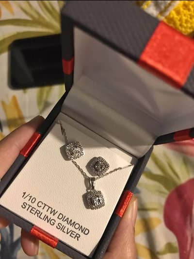 Diamond set un used