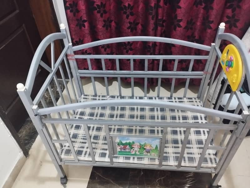 baby cot 3