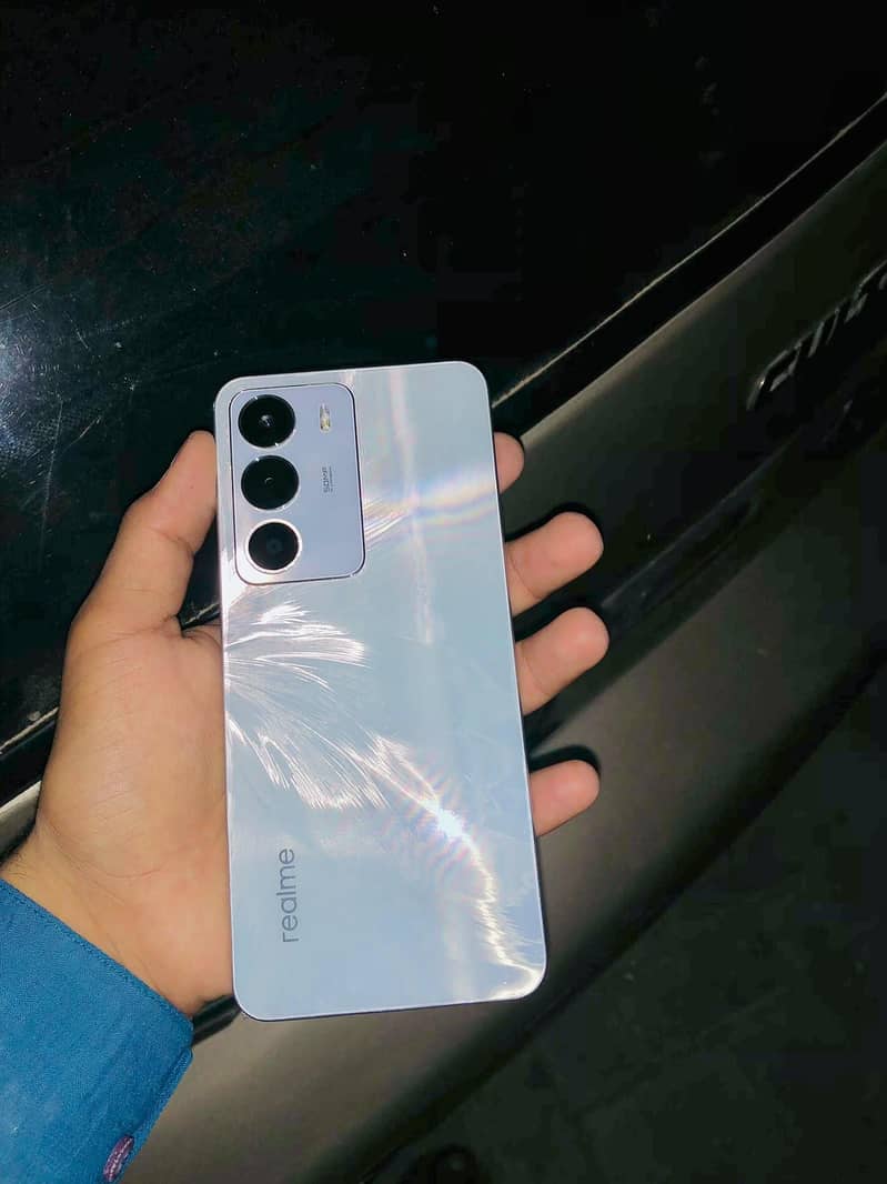 Realme C71 3
