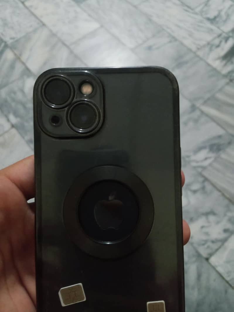 Apple iPhone 13 2